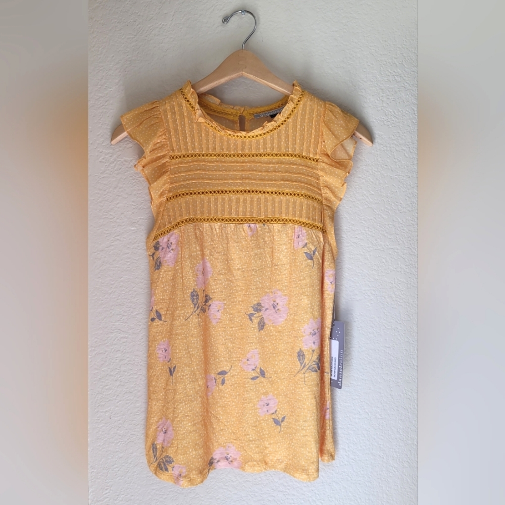 Daniel Rainn Ruffle Sleeveless Yellow Floral Print Blouse - Medium - NWT